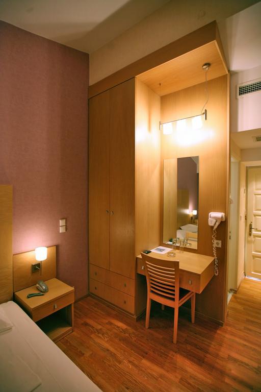 Sandy Bay Hotel Plomari Ruang foto