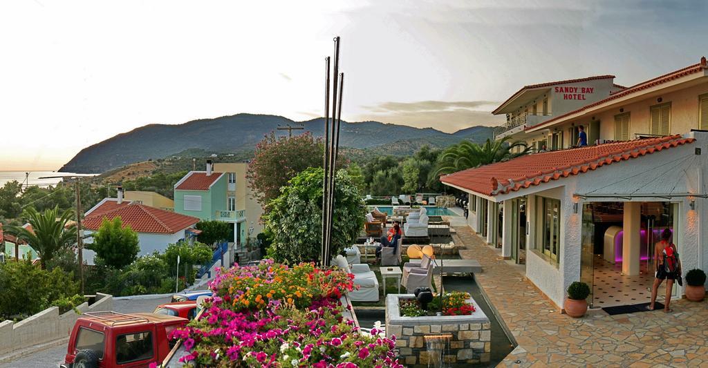 Sandy Bay Hotel Plomari Bagian luar foto
