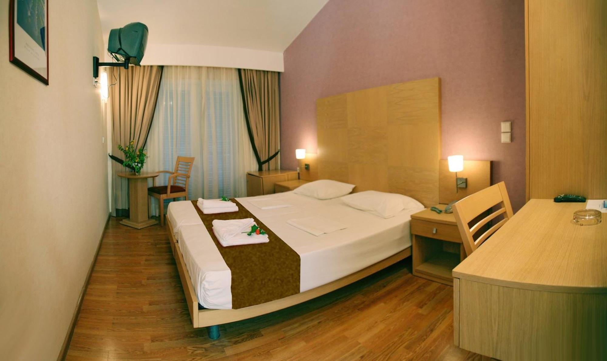 Sandy Bay Hotel Plomari Ruang foto