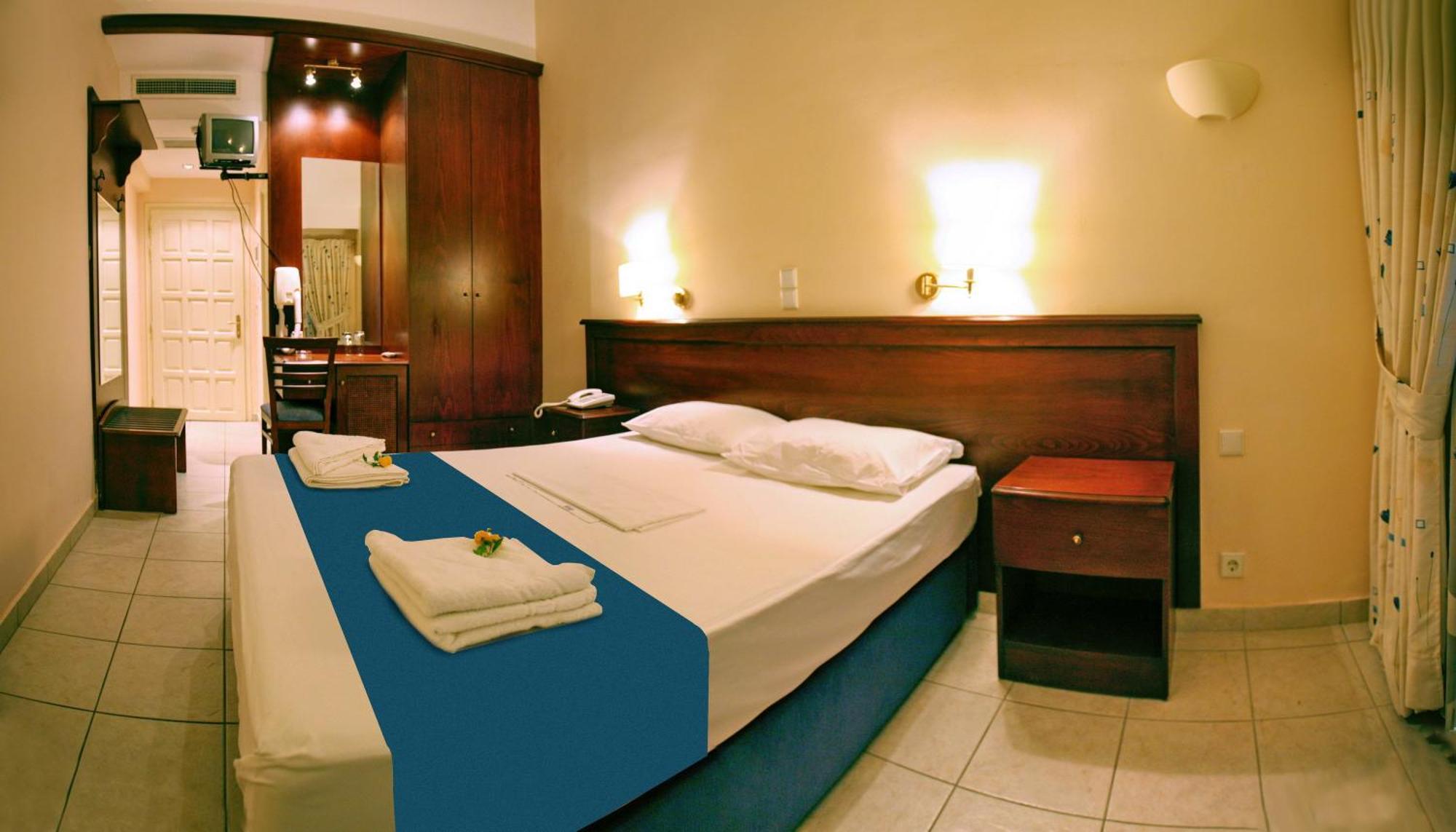 Sandy Bay Hotel Plomari Ruang foto