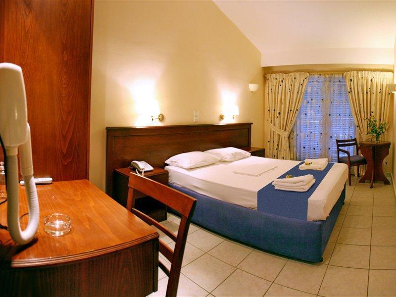 Sandy Bay Hotel Plomari Bagian luar foto