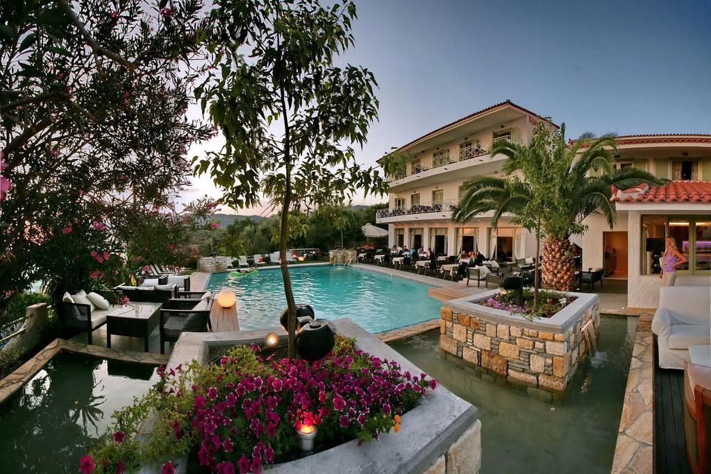 Sandy Bay Hotel Plomari Bagian luar foto