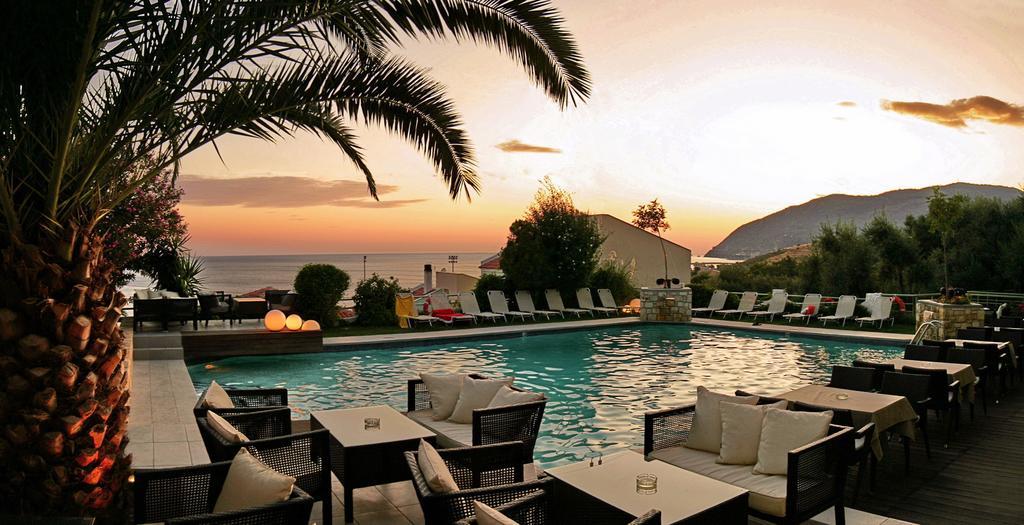 Sandy Bay Hotel Plomari Bagian luar foto