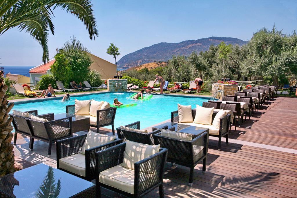 Sandy Bay Hotel Plomari Bagian luar foto