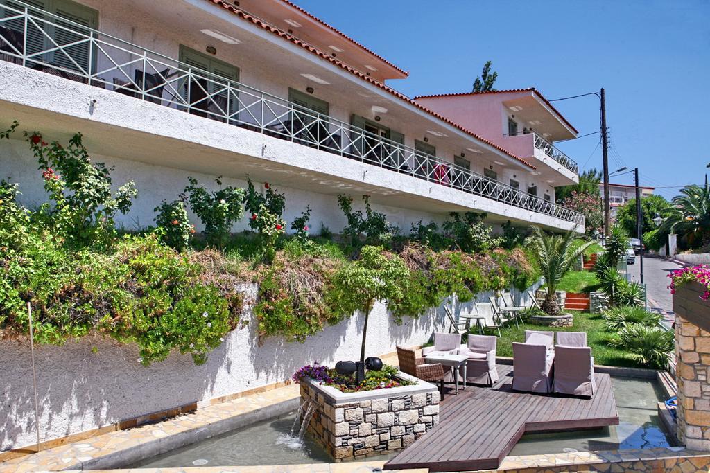 Sandy Bay Hotel Plomari Bagian luar foto